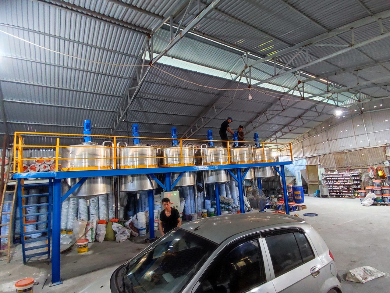 Bồn khuấy sơn có bánh xe 200l, 500l, 700l, 1000l - Ảnh 1