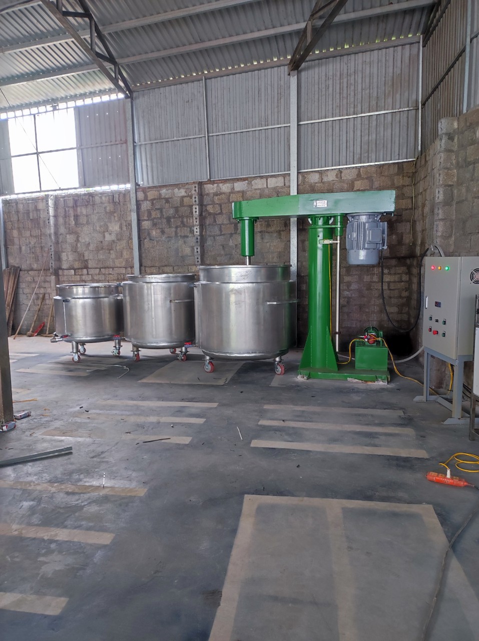 Bồn khuấy sơn 2 lớp 500 1000 1500 2500 3000 lít - Ảnh 1