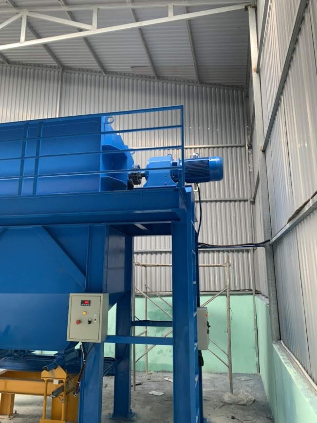 Máy trộn bột bả 2 tầng 2000Kg 50 bao - Ảnh 1