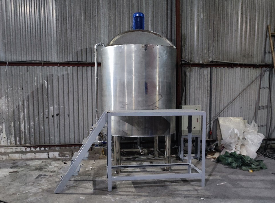 máy khuấy nước rửa chén 1500 lít giá rẻ