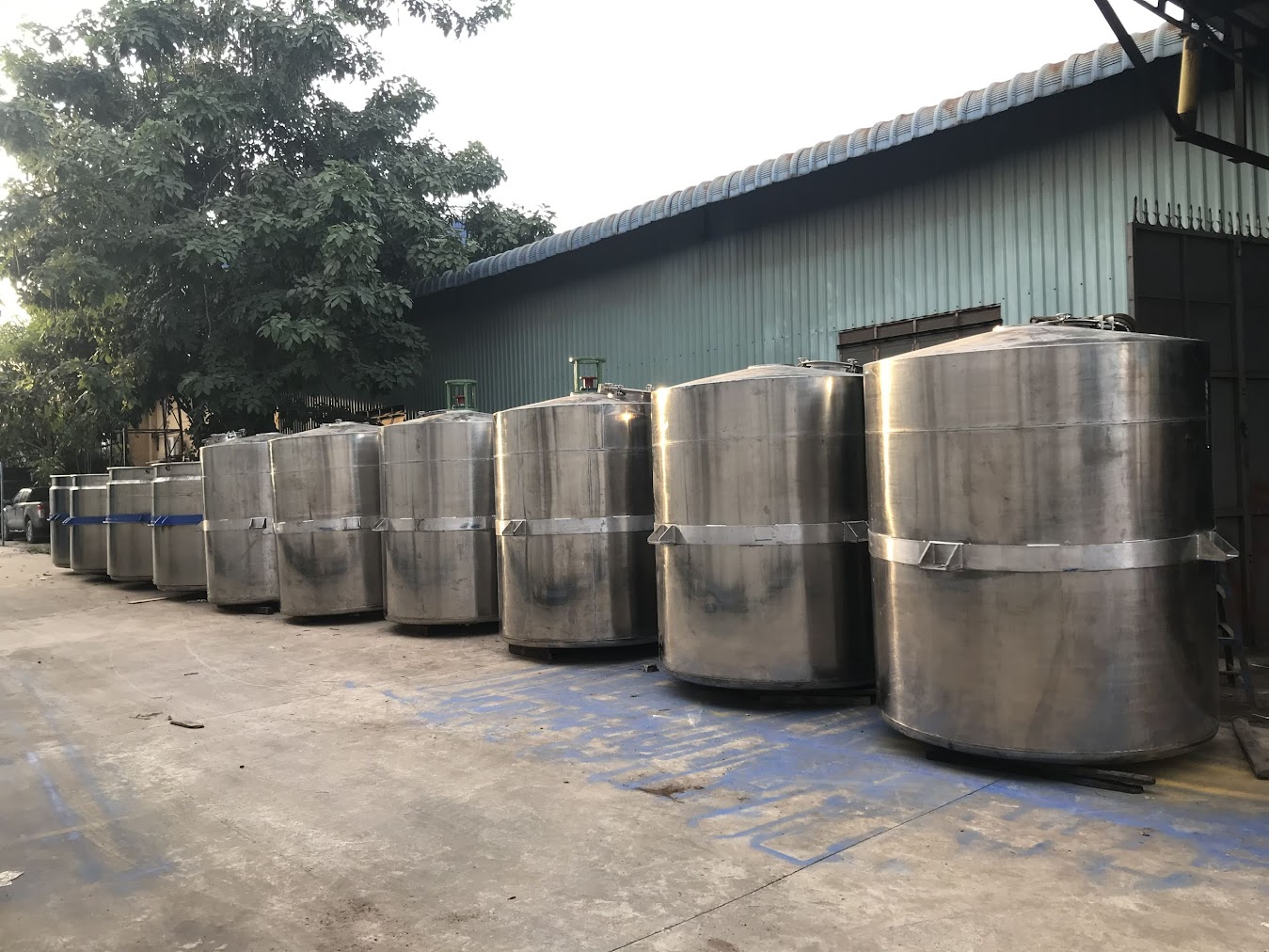 Máy khuấy sơn sàn thao tác 8000 lít - Ảnh 1
