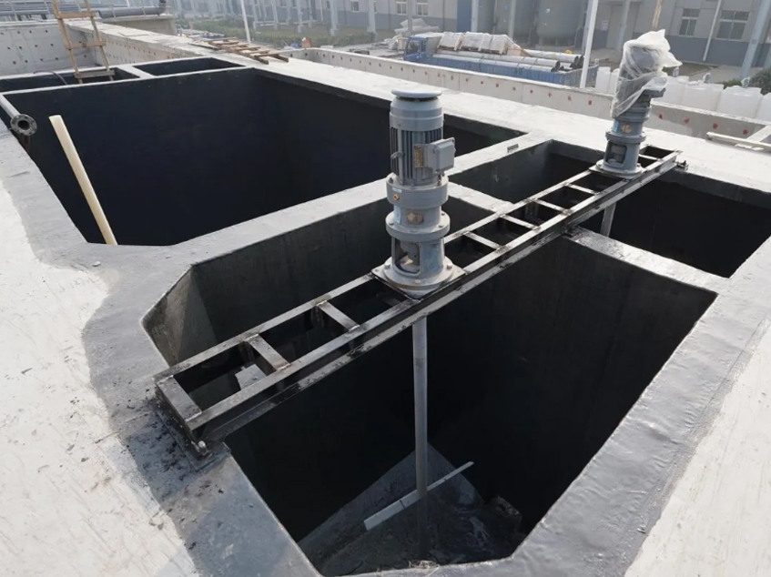Máy khuấy xử lý nước thải công nghiệp - Ảnh 1