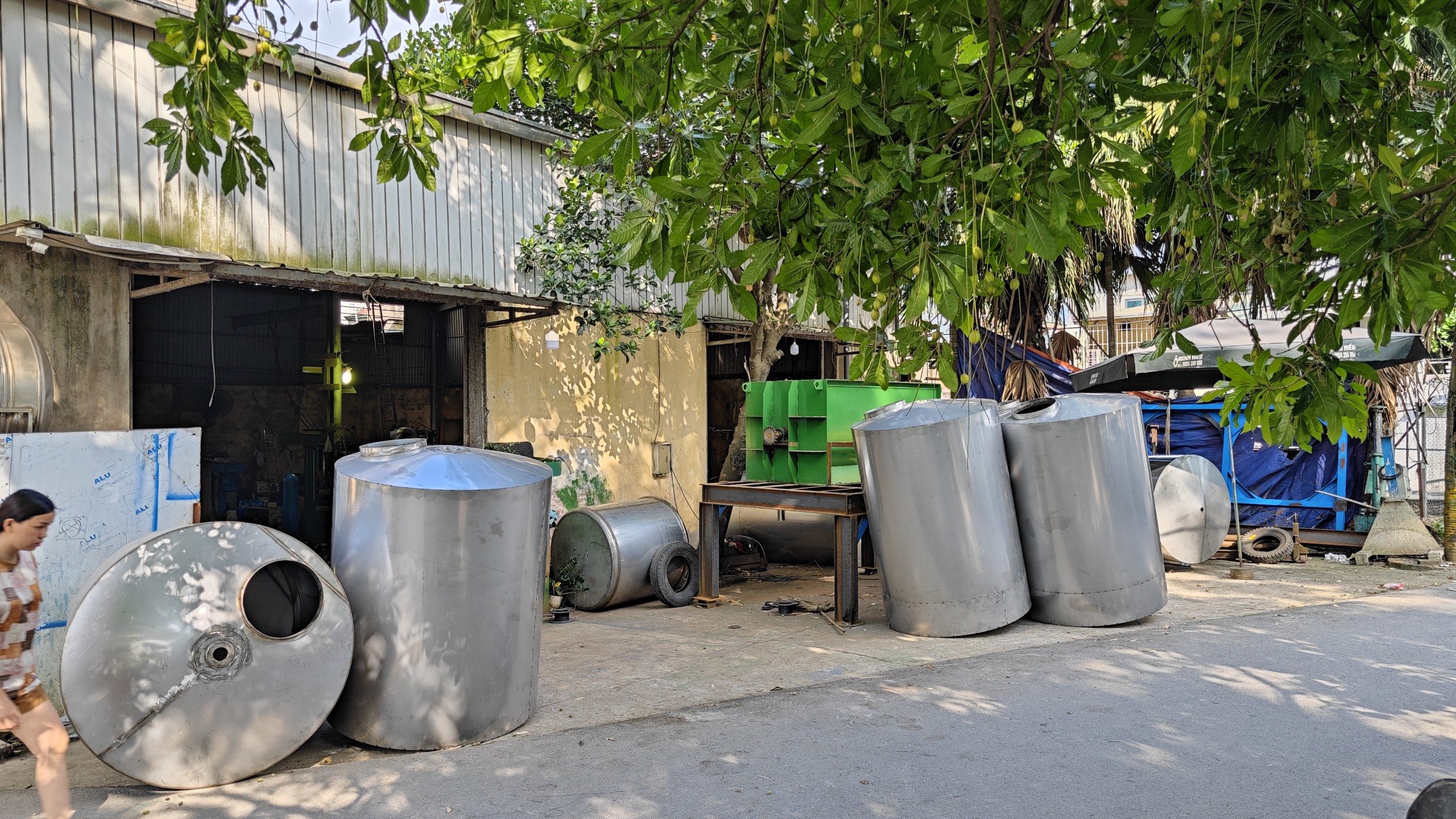 Bồn trộn keo - Ảnh 1