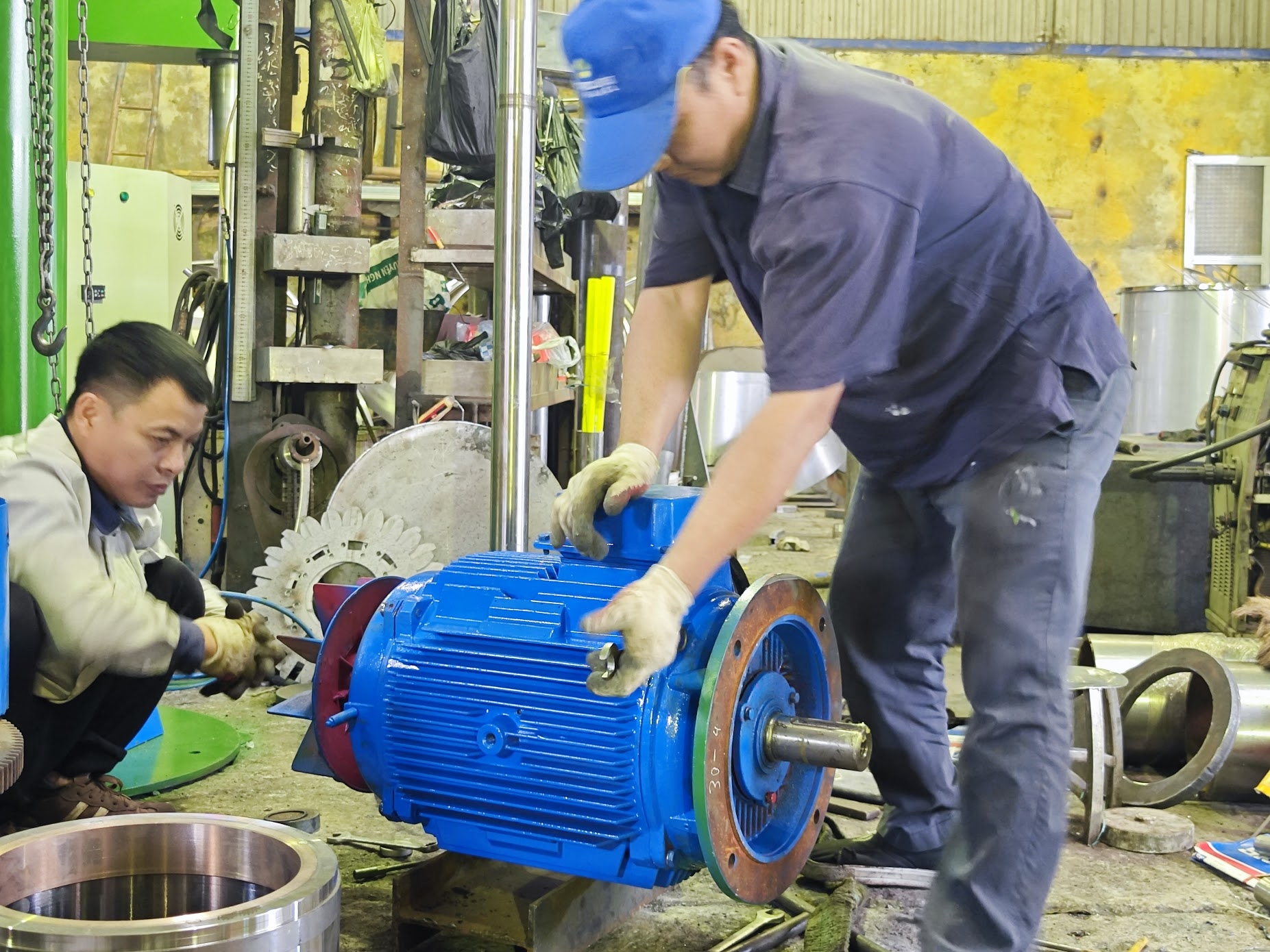 sửa chữa động cơ máy khuấy